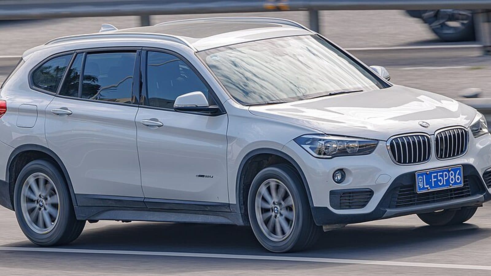 BMW X1 S20i Active Flex — imagem de referência 2