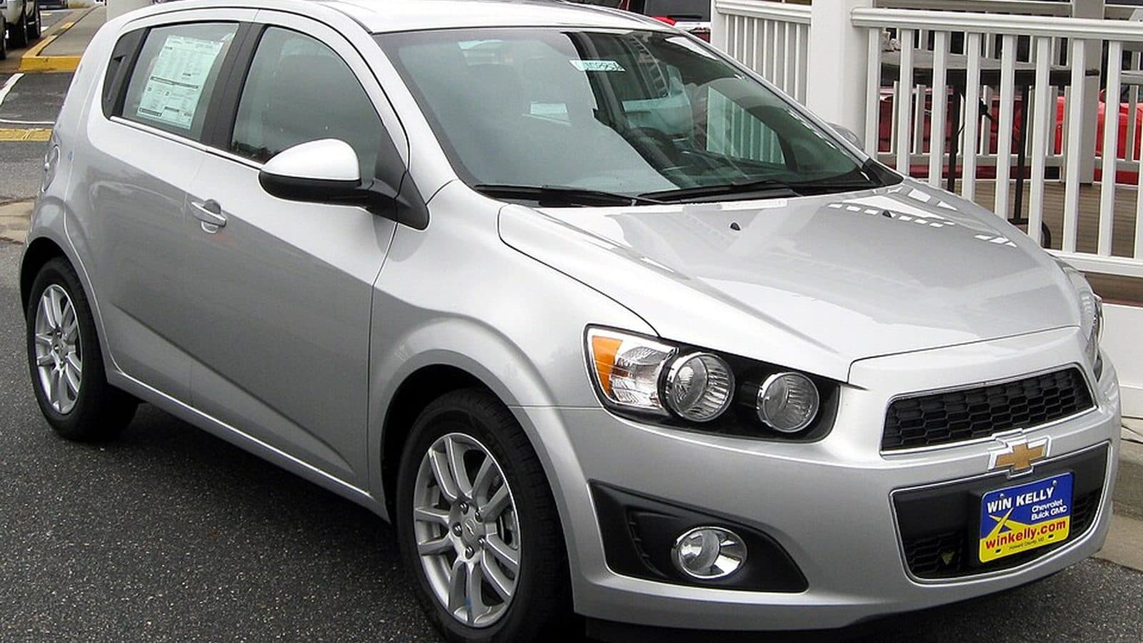 Chevrolet Sonic LTZ HB AT — imagem de referência 2