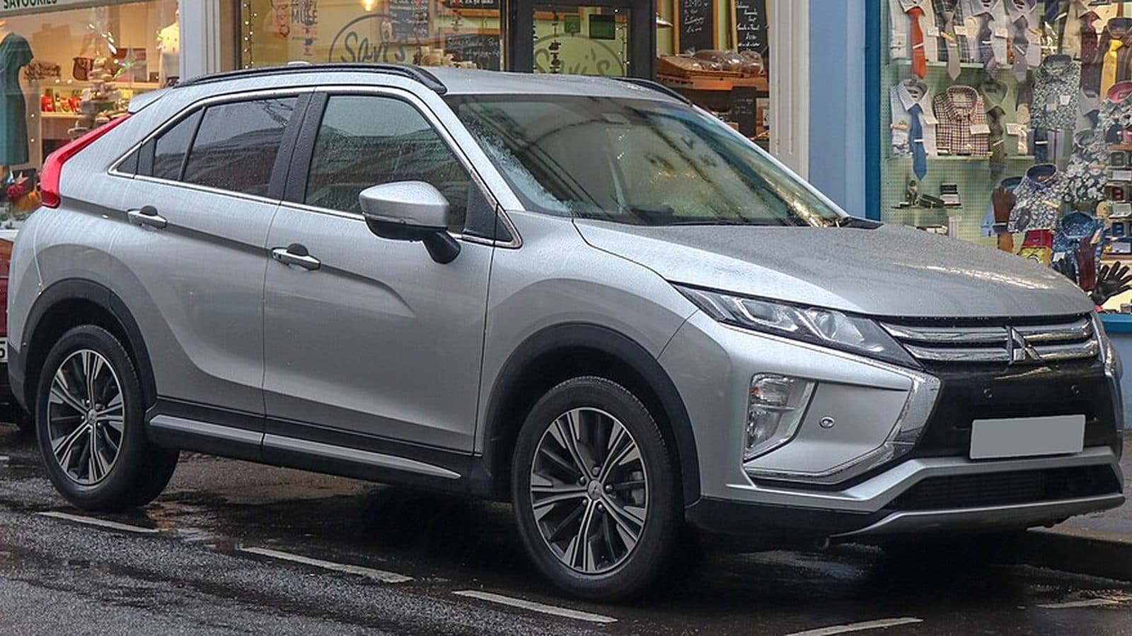 Mitsubishi Eclipse Cross HPE — imagem de referência 3