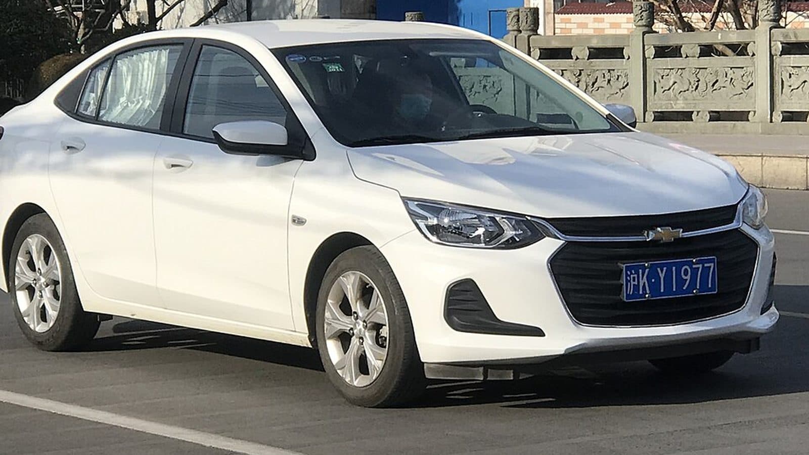 Chevrolet Onix 10MT LT2 — imagem de referência 3